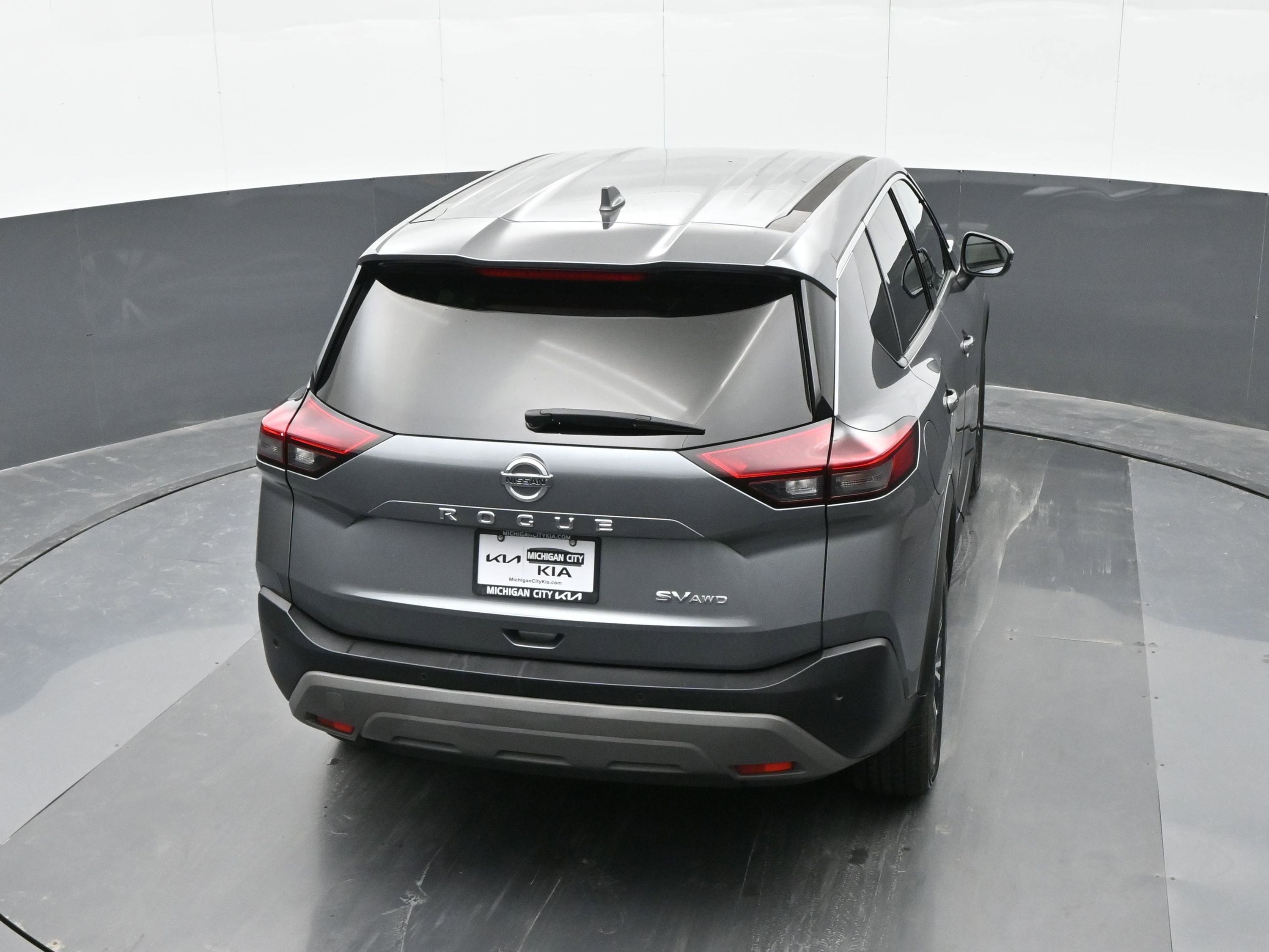 Used 2021 Nissan Rogue SV image 35