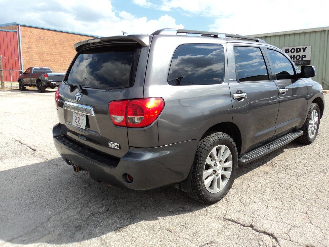 Used 2014 Toyota Sequoia Limited image 7
