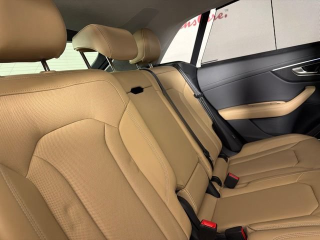 Used 2025 Audi Q8 Prestige AWD/4WD image 34
