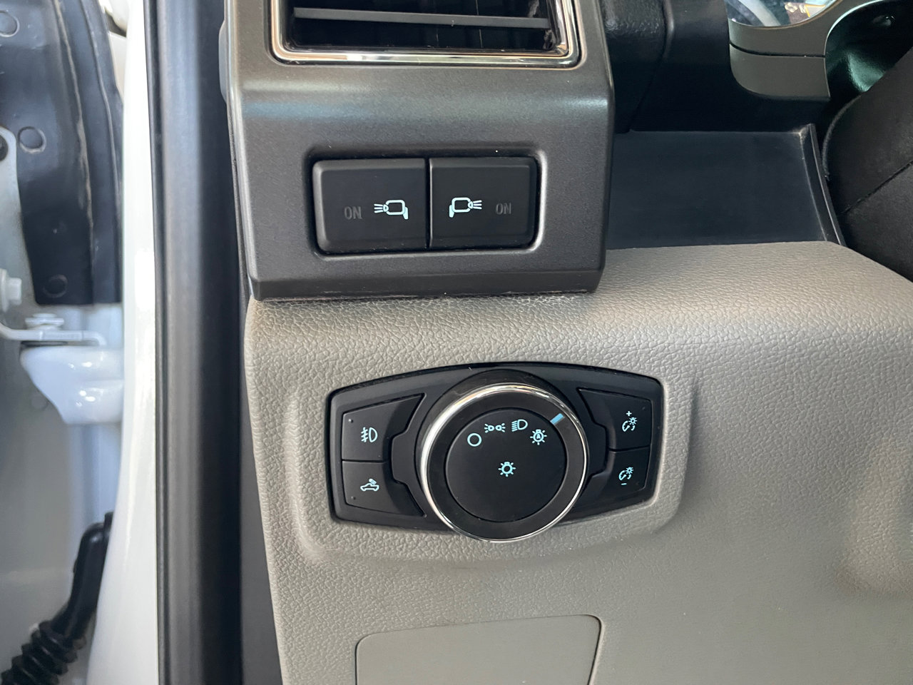 Used 2021 Ford F250 XLT w/ XLT Value Package image 24