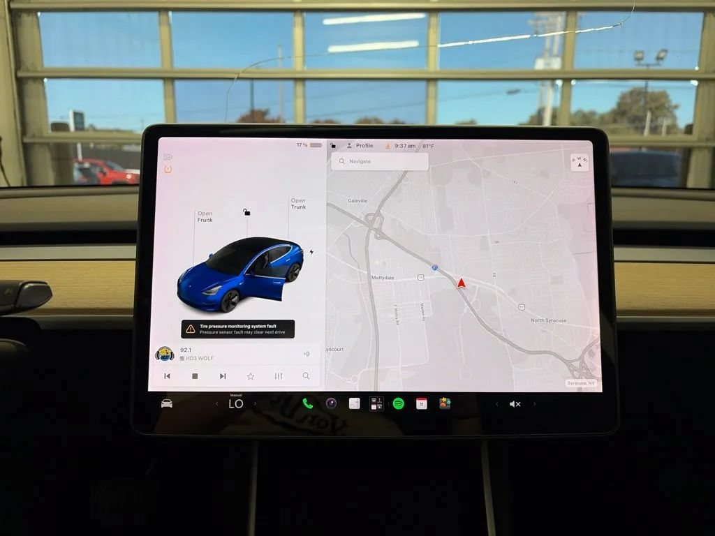 Used 2020 Tesla Model 3 Standard Range RWD image 22