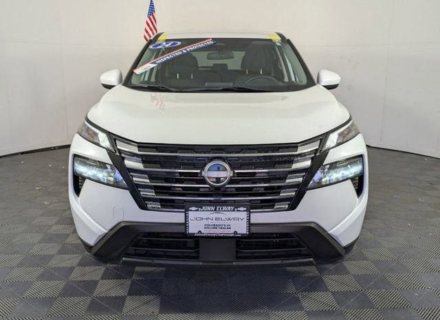 Used 2024 Nissan Rogue SV image 29