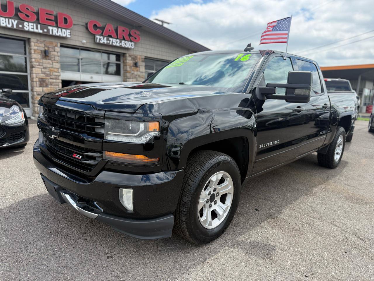 Used 2016 Chevrolet Silverado 1500 LT w/ All Star Edition AWD/4WD image 3