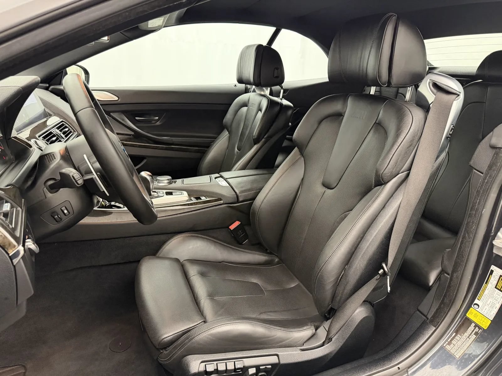 Used 2017 BMW M6 Convertible RWD image 17