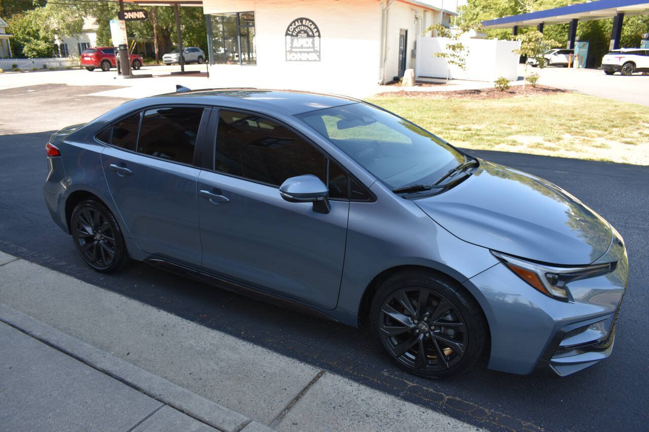 Used 2023 Toyota Corolla SE FWD image 38