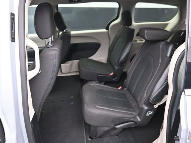 Used 2023 Chrysler Voyager LX FWD image 31