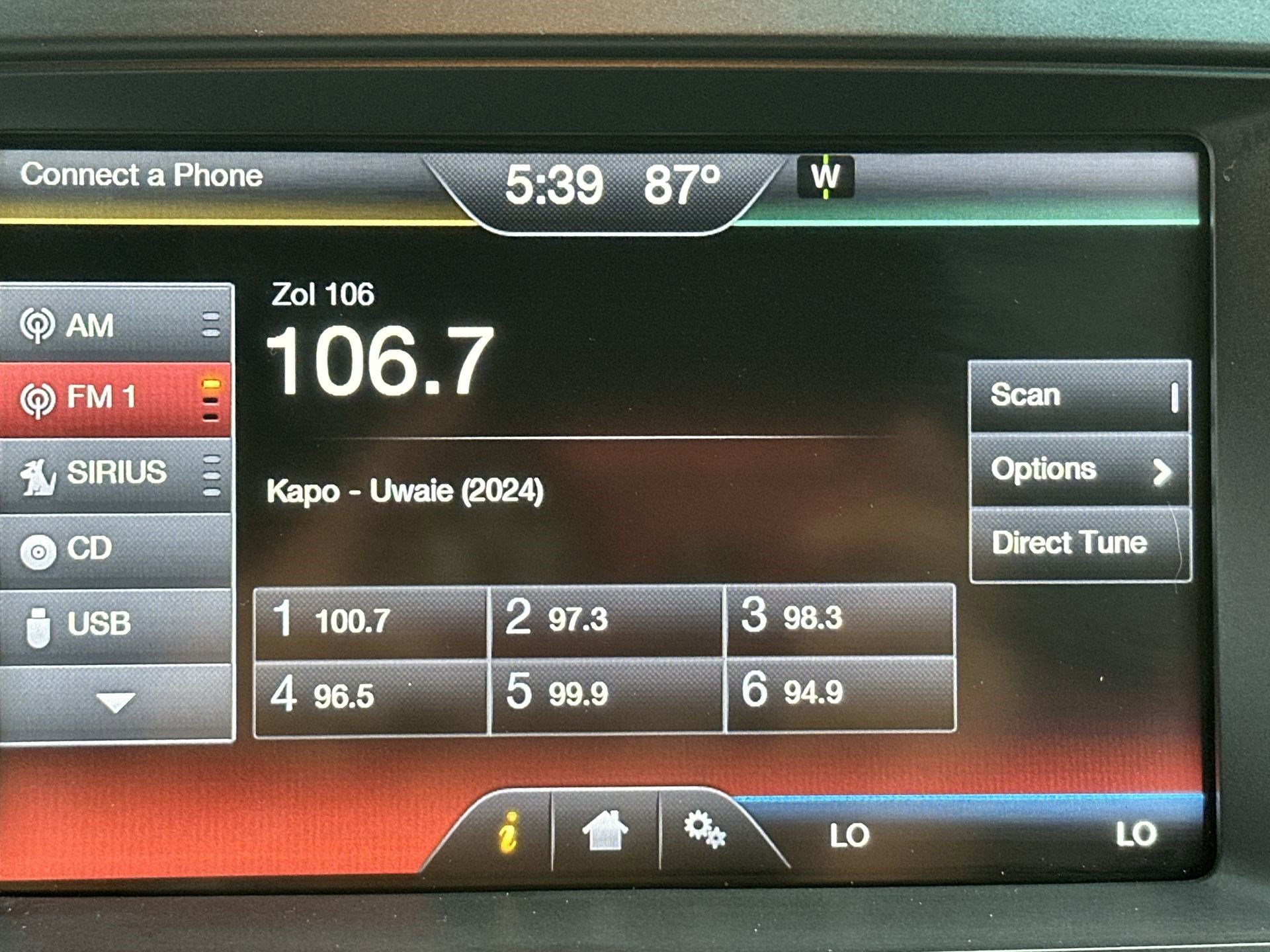 Used 2016 Ford Explorer XLT w/ Equipment Group 202A image 12