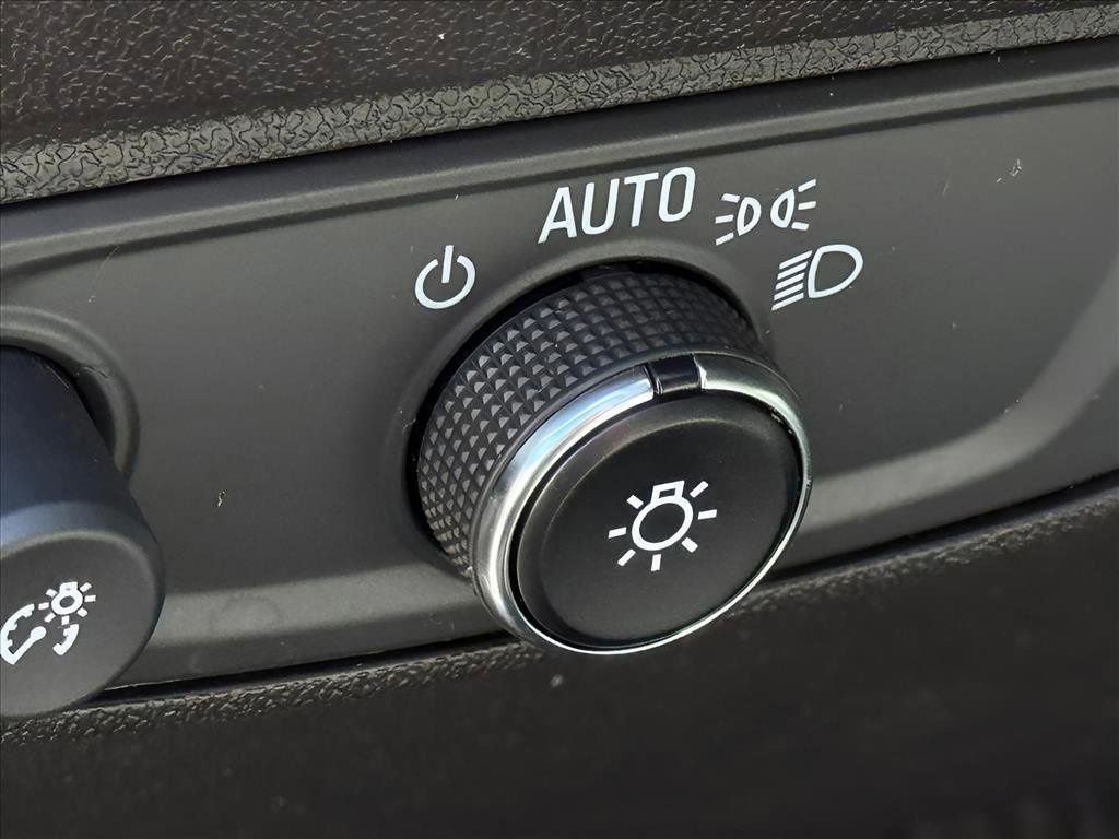 Certified 2023 Chevrolet Equinox LS w/ LS Convenience Package image 21