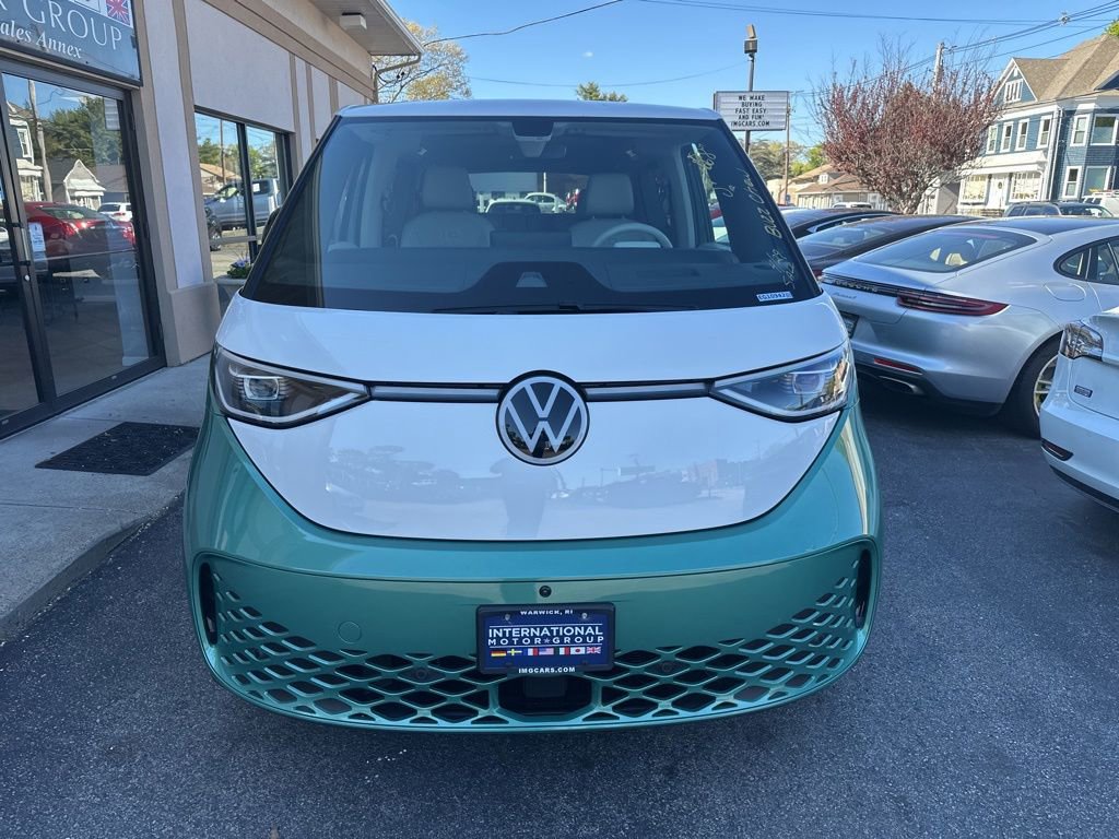 Used 2025 Volkswagen ID. Buzz Pro S Plus AWD/4WD image 2