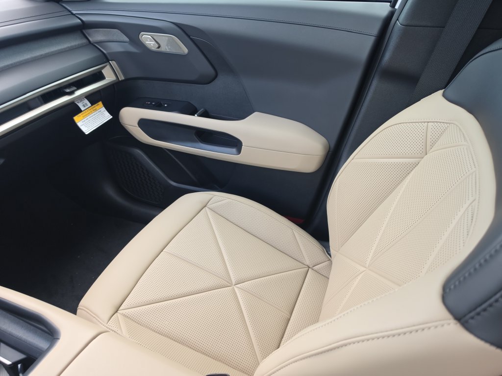 New 2027 Kia Telluride EX FWD image 16
