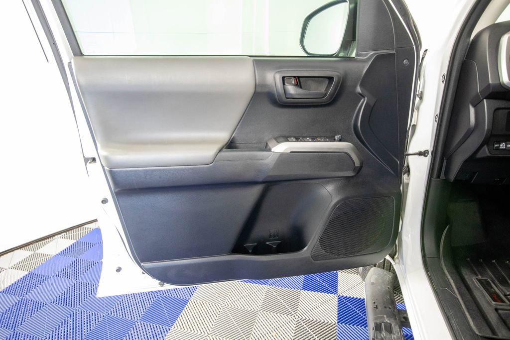 Used 2019 Toyota Tacoma SR5 image 13