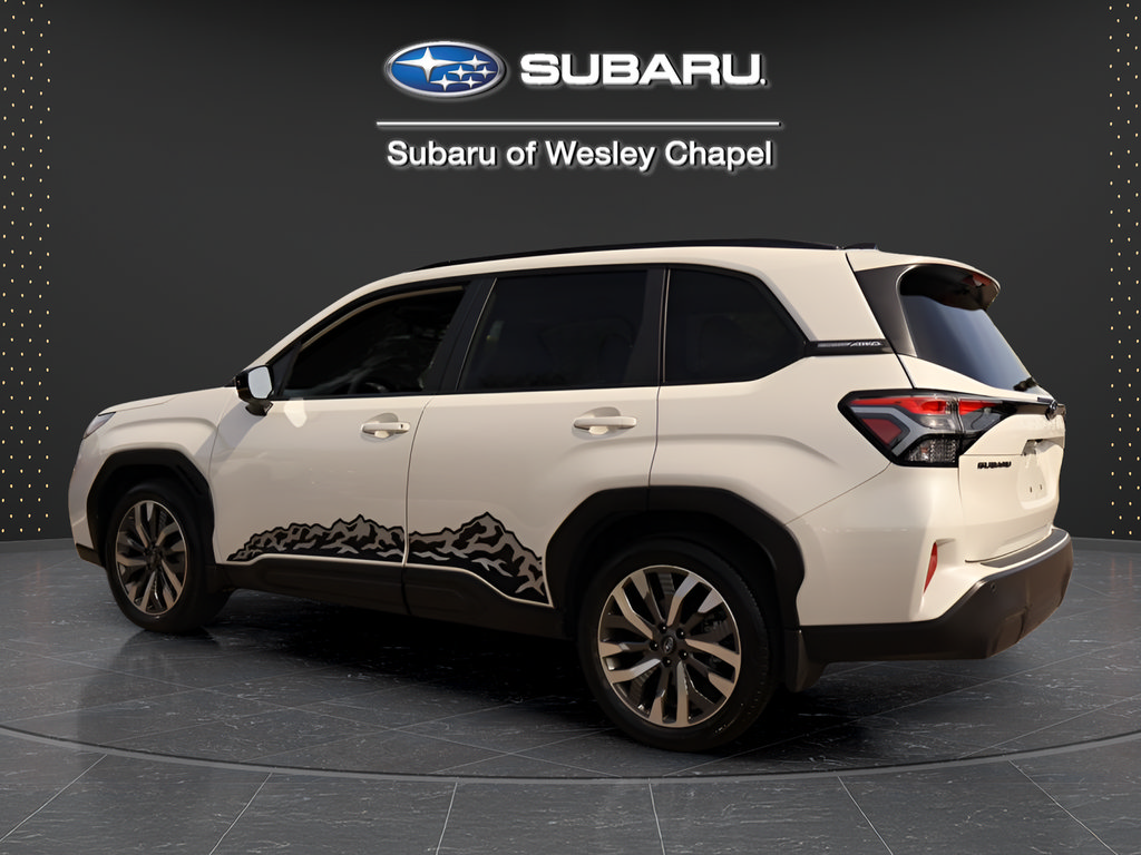 Used 2025 Subaru Forester Touring AWD/4WD image 6