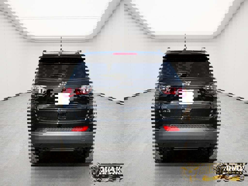 New 2026 Jeep Compass Latitude image 5