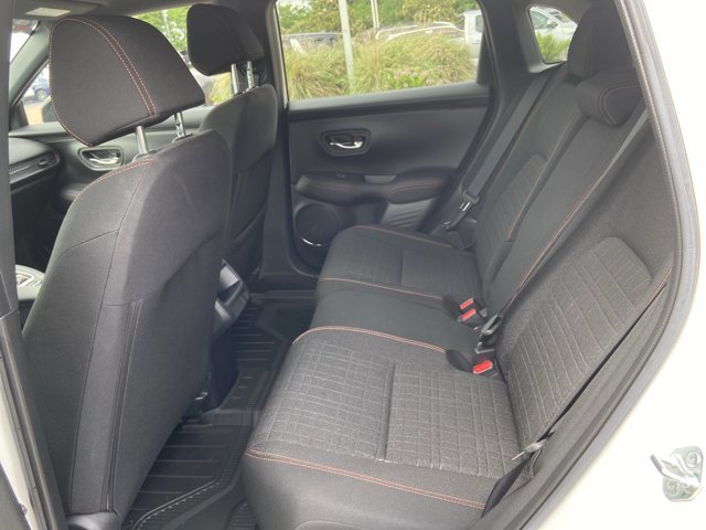 Used 2024 Honda HR-V Sport image 37