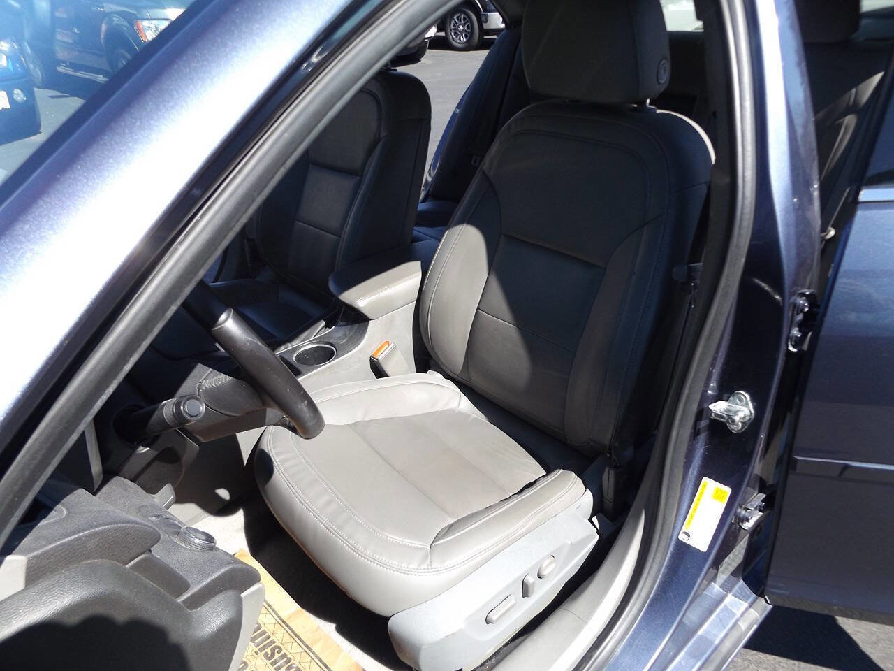 Used 2015 Chevrolet Malibu LT w/ Leather Package image 14