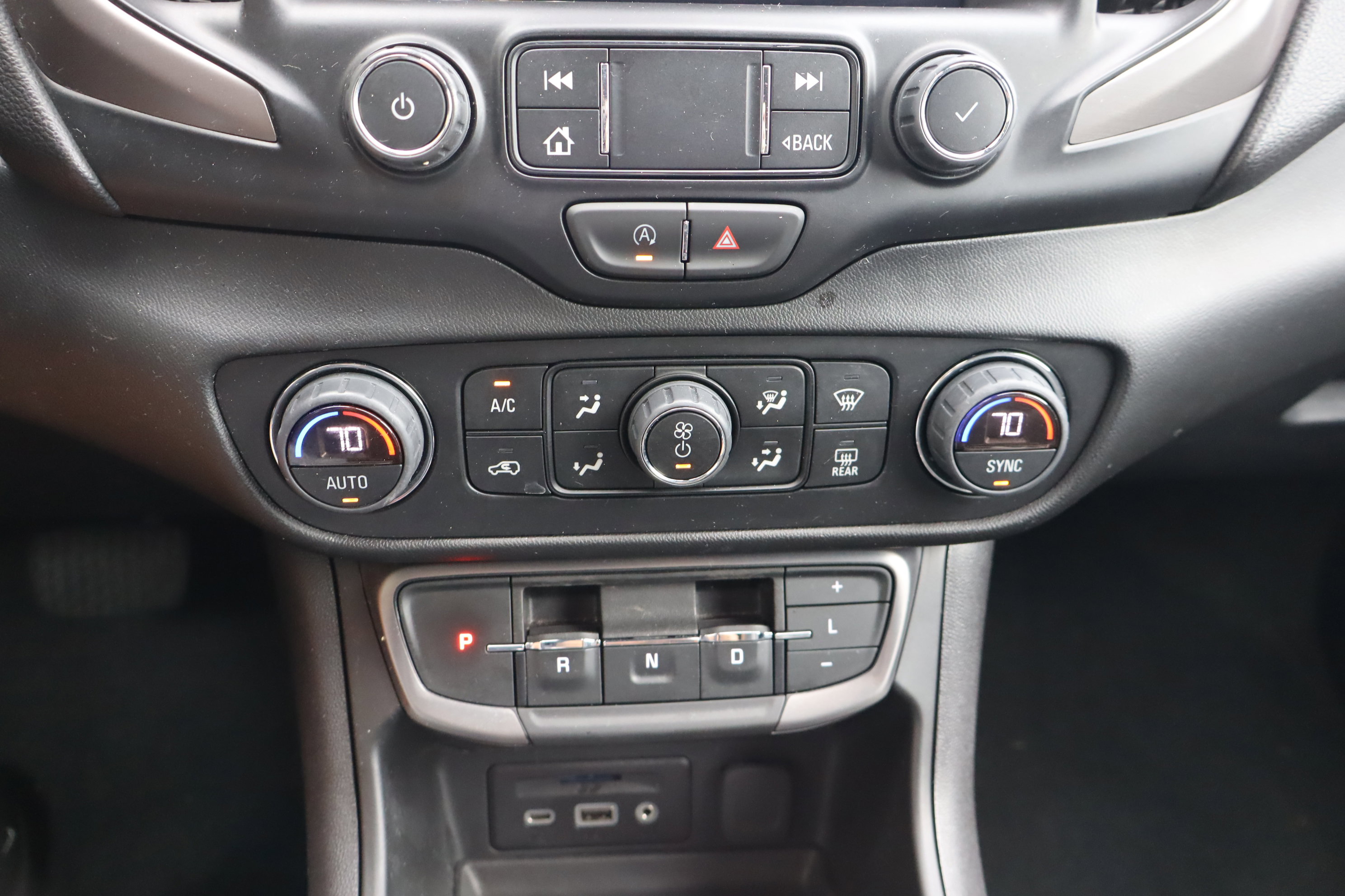 Certified 2023 GMC Terrain AT4 image 28