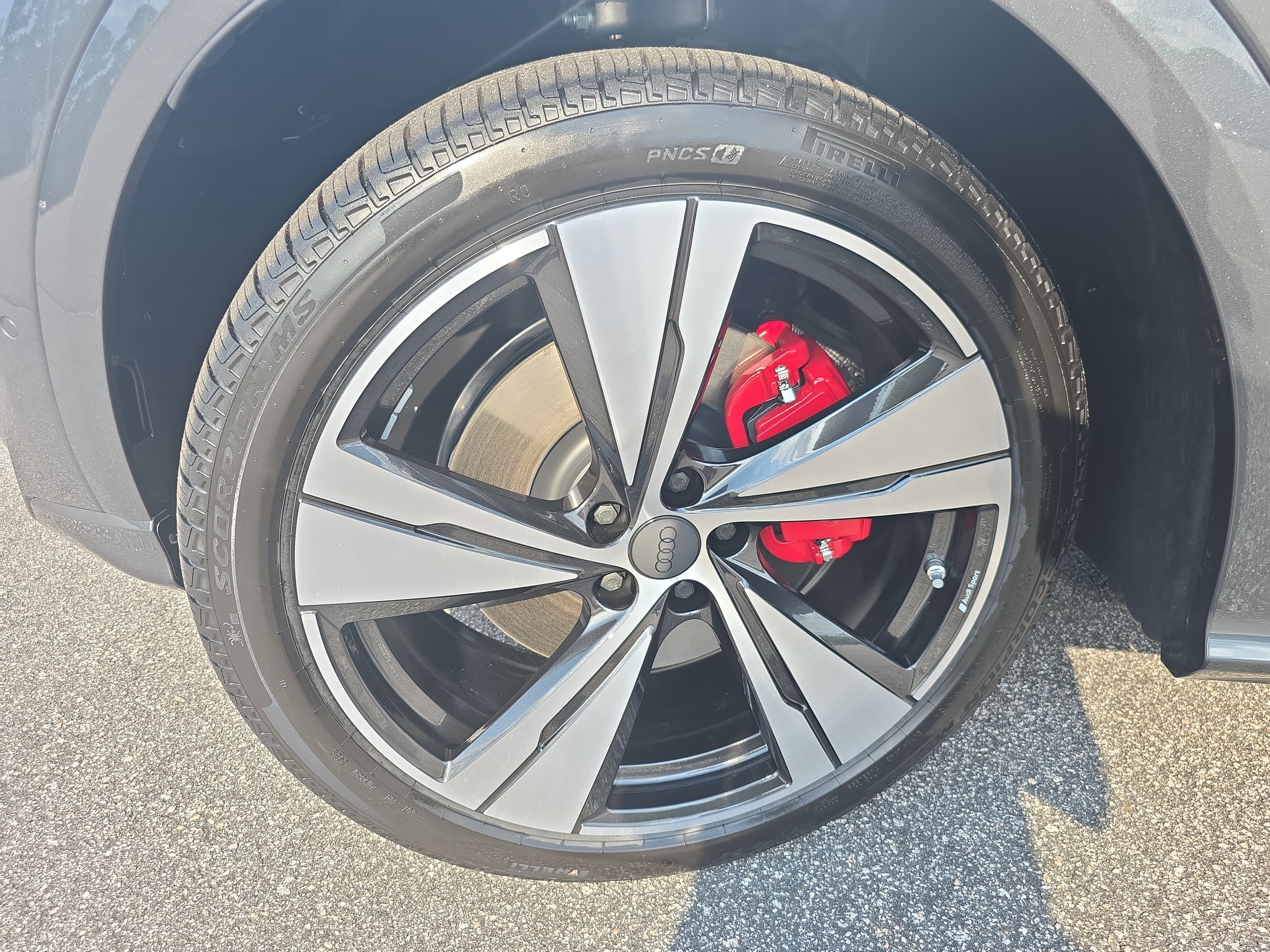New 2026 Audi SQ5 Premium Plus AWD/4WD image 32