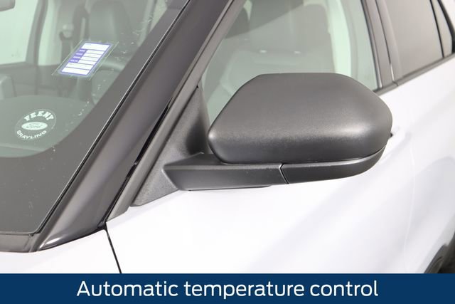 New 2026 Ford Explorer Active w/ Active Comfort Package image 15