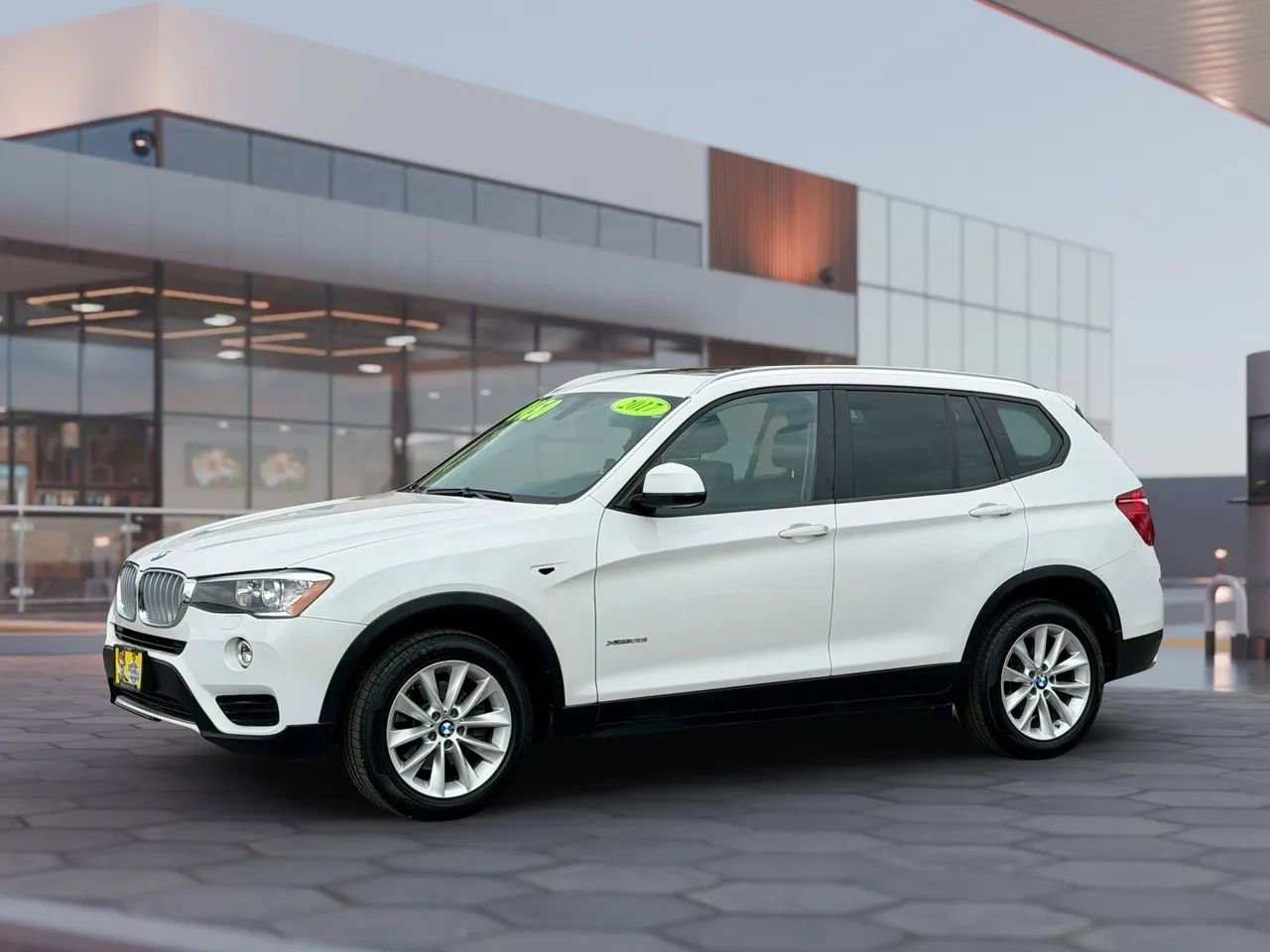 Used 2017 BMW X3 xDrive28i AWD/4WD image 5