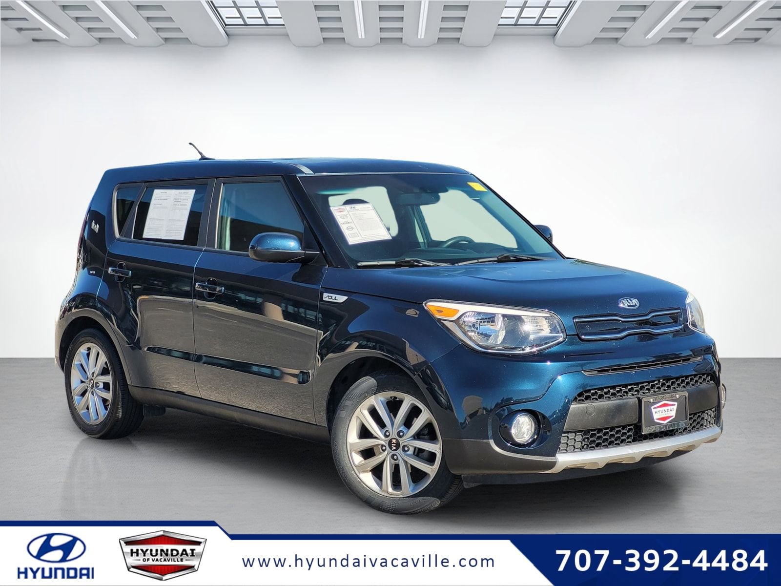 Used 2018 Kia Soul + image 1