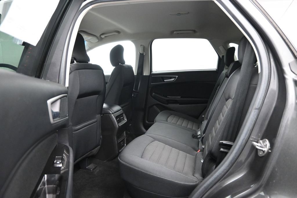 Used 2017 Ford Edge SEL w/ Class II Trailer Tow Package AWD/4WD image 27