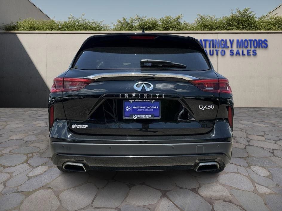 Used 2021 INFINITI QX50 Luxe w/ Appearance Package image 4