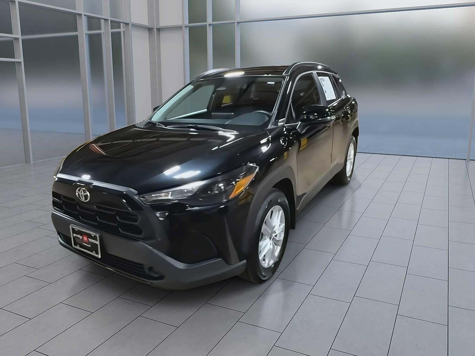 Used 2026 Toyota Corolla Cross LE AWD/4WD image 4