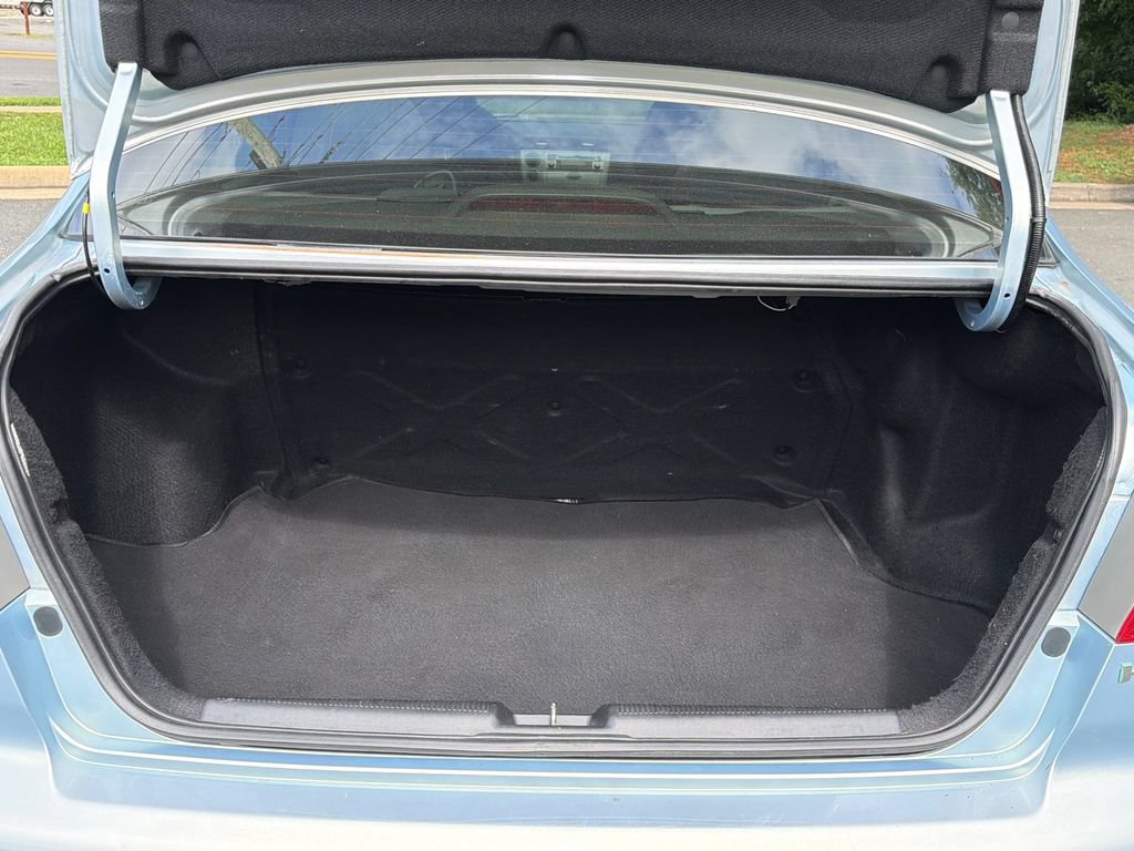 Used 2005 Honda Civic Hybrid Sedan image 6