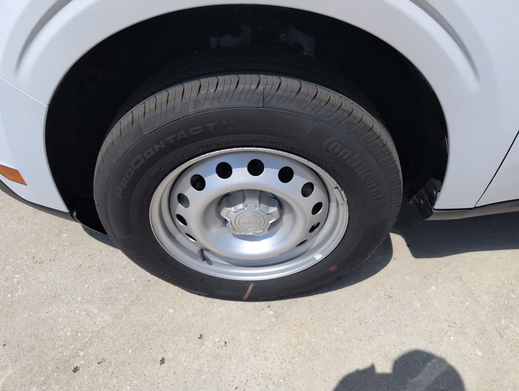 New 2026 Ford Maverick XL image 17