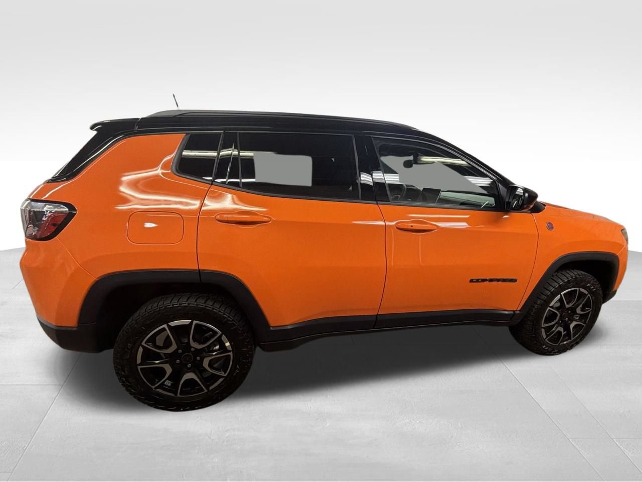 New 2026 Jeep Compass Trailhawk w/ Sun, Sound & Navigation Group AWD/4WD image 7