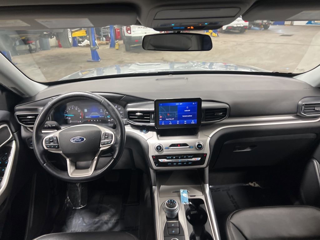 Used 2022 Ford Explorer XLT w/ Equipment Group 202A image 18