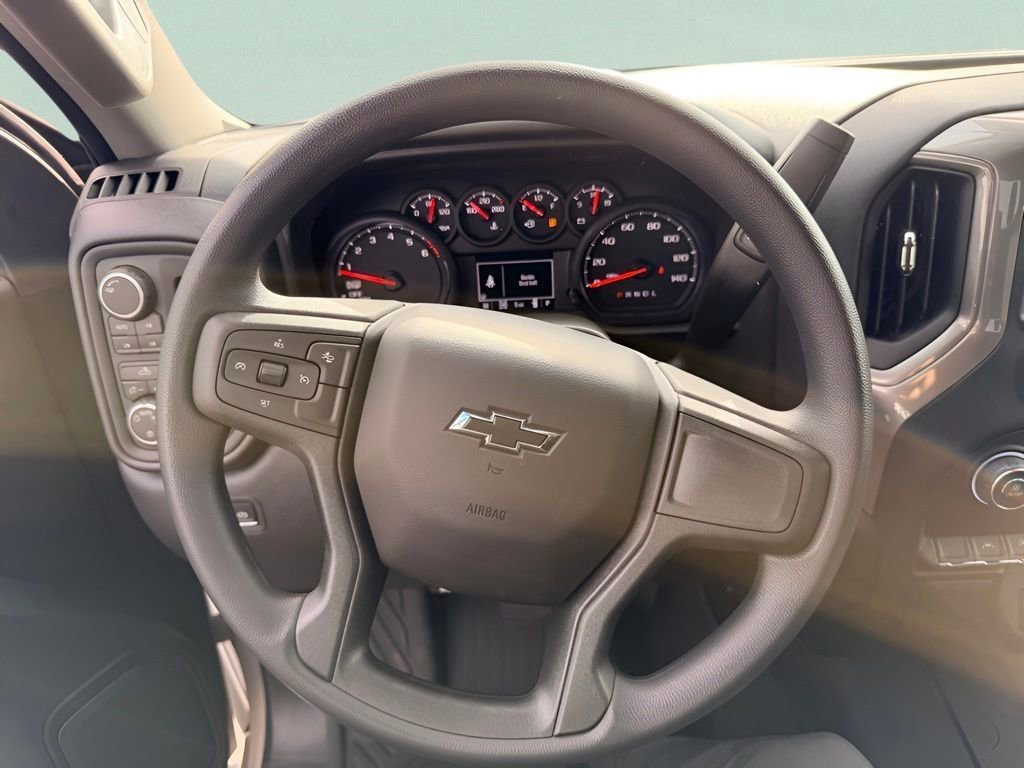 Used 2026 Chevrolet Silverado 1500 Custom Trail Boss w/ LPO, Dark Essentials Package image 15