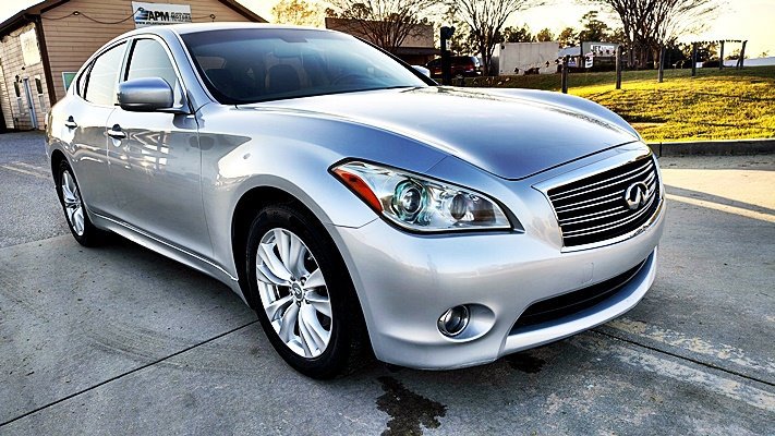 Used 2011 INFINITI M37 w/ Premium Pkg RWD image 11