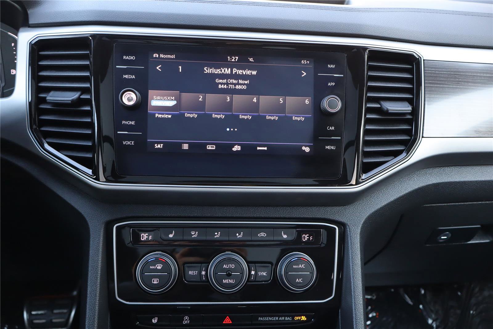 Used 2019 Volkswagen Atlas SEL R-Line AWD/4WD image 19