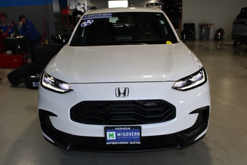 Used 2024 Honda HR-V Sport image 3