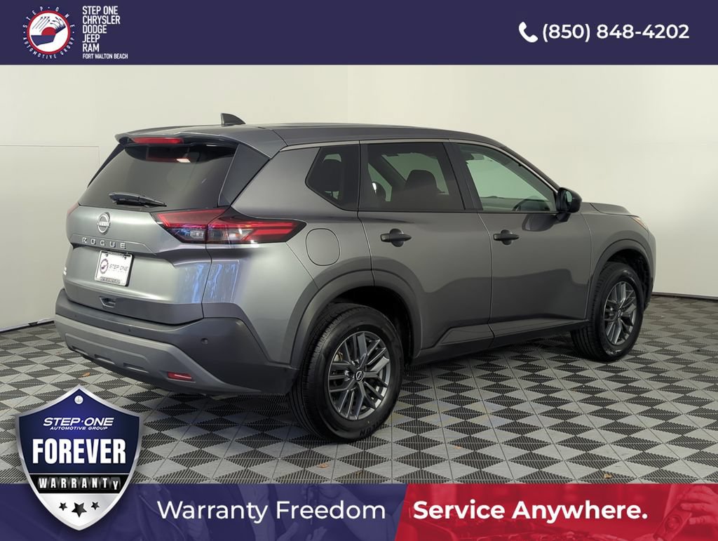 Used 2023 Nissan Rogue S FWD image 6