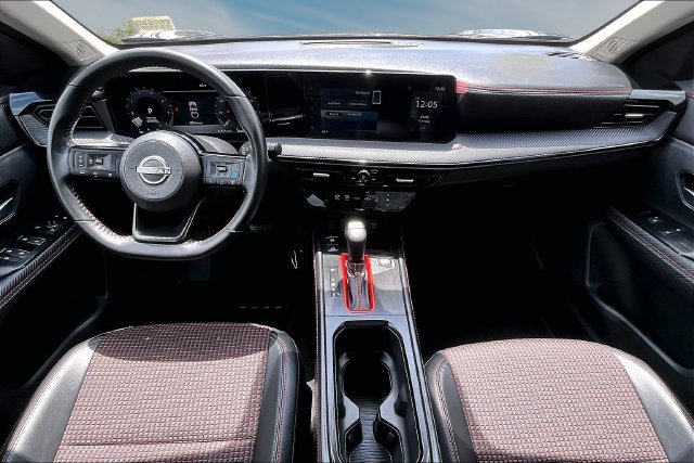 Certified 2025 Nissan Kicks SR AWD/4WD image 7