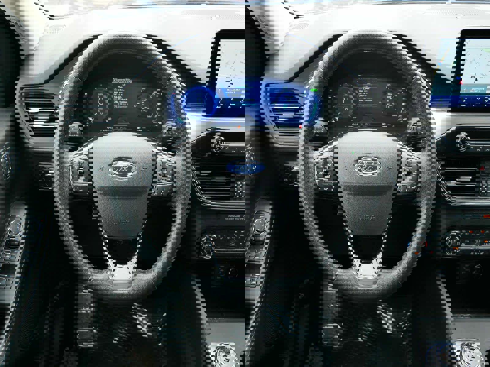 Used 2021 Ford Escape Titanium image 15