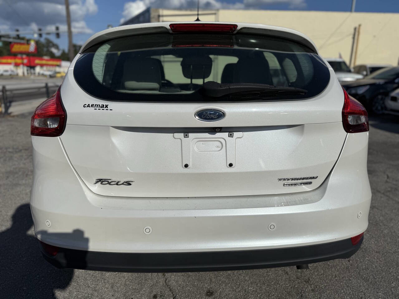 Used 2015 Ford Focus Titanium FWD image 6