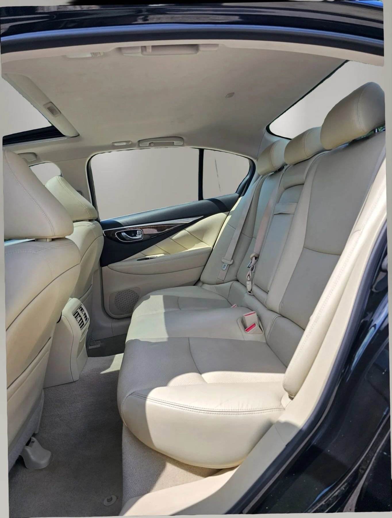 Used 2018 INFINITI Q50 Luxe w/ Sensory Package (Luxe) AWD/4WD image 13