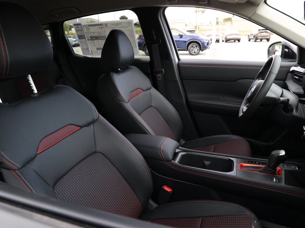 New 2026 Nissan Kicks SR FWD image 21