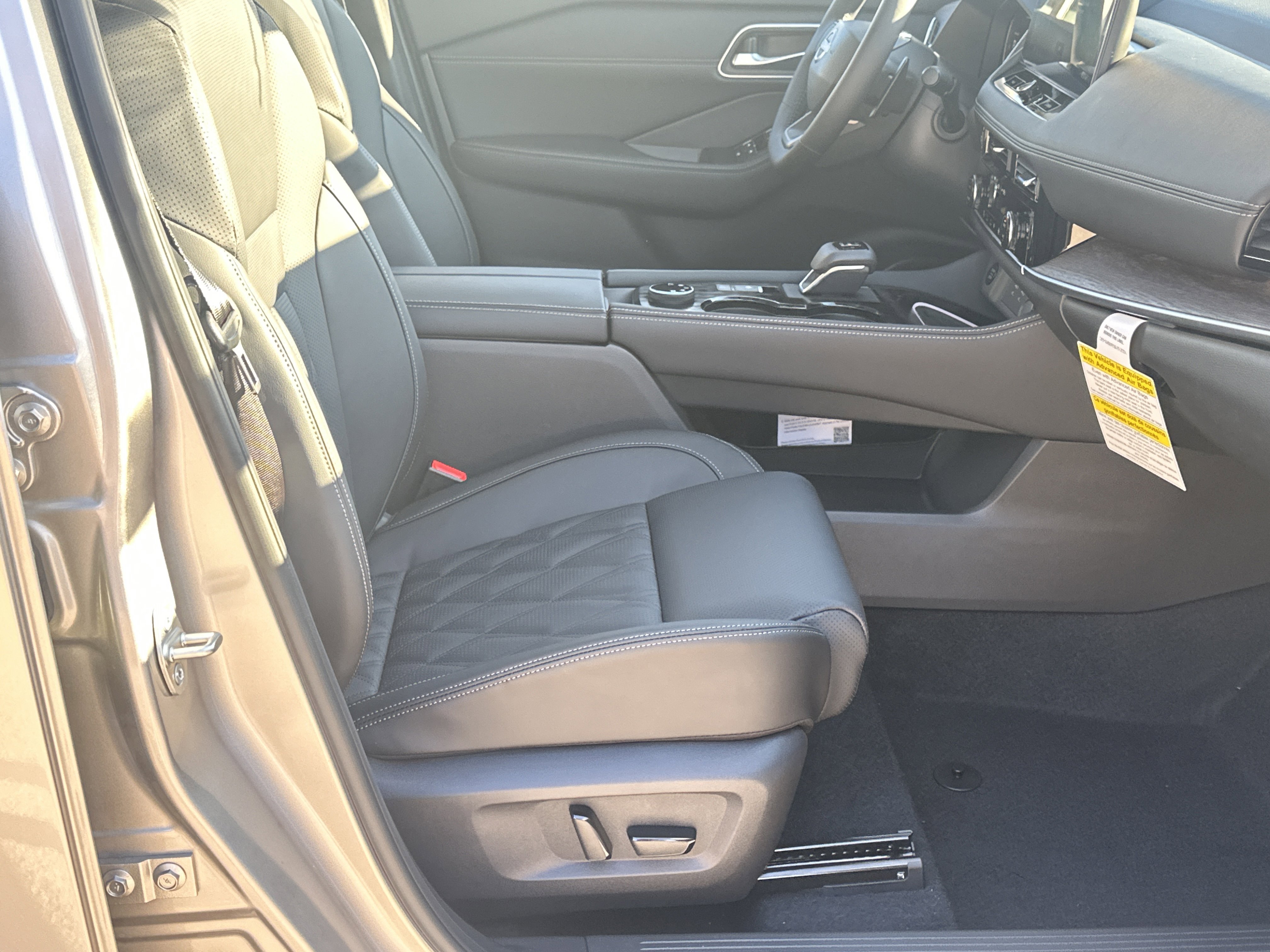 New 2026 Nissan Rogue Platinum w/ Platinum Premium Package image 13