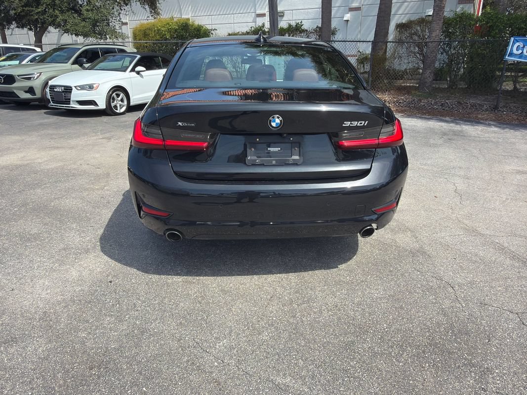 Used 2022 BMW 330i xDrive Sedan w/ Driving Assistance Package AWD/4WD image 4