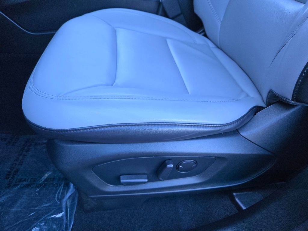 Used 2021 Ford Explorer XLT w/ Equipment Group 202A image 14
