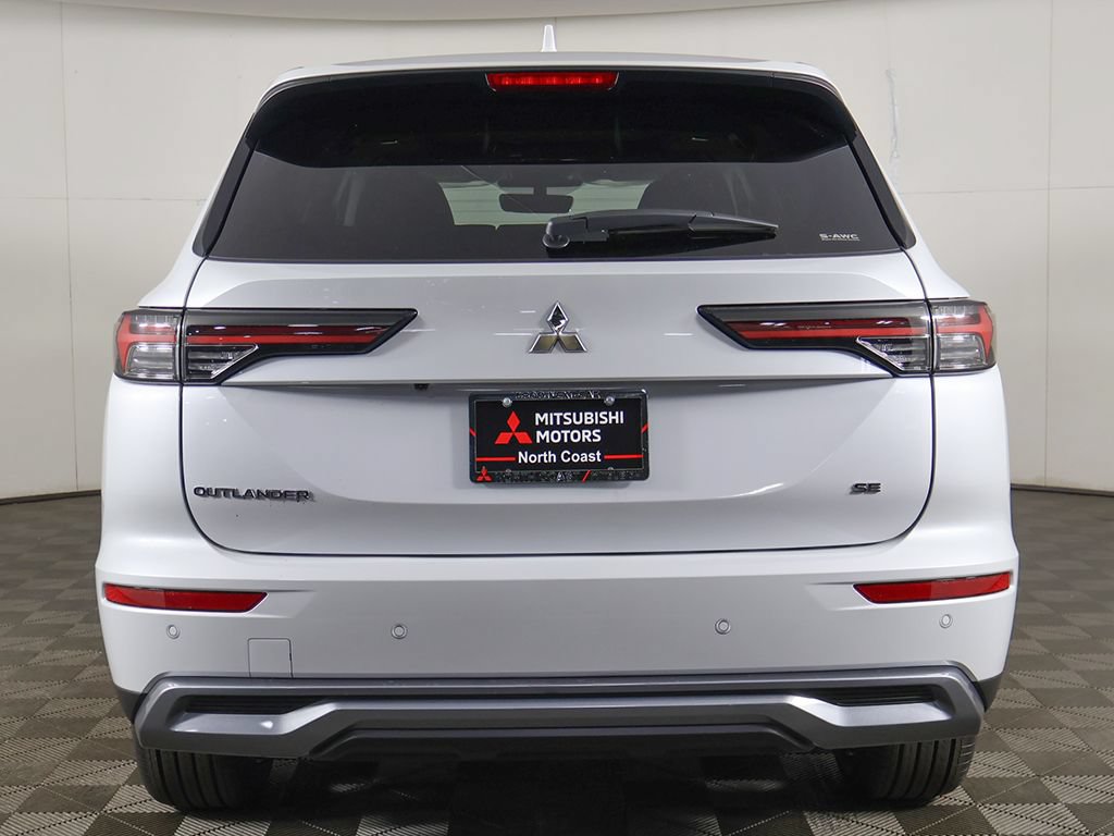 New 2026 Mitsubishi Outlander SE AWD/4WD image 14