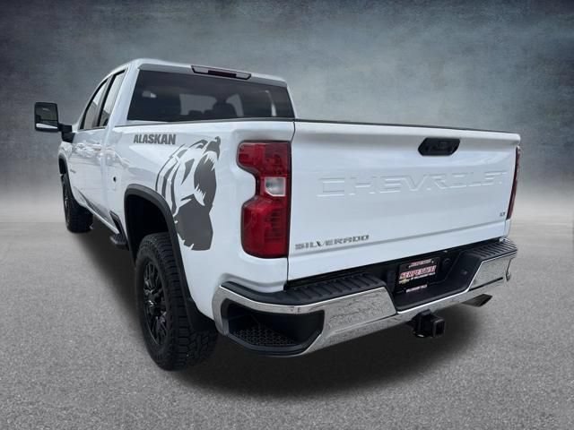 Used 2021 Chevrolet Silverado 2500 LT w/ Convenience Package AWD/4WD image 10