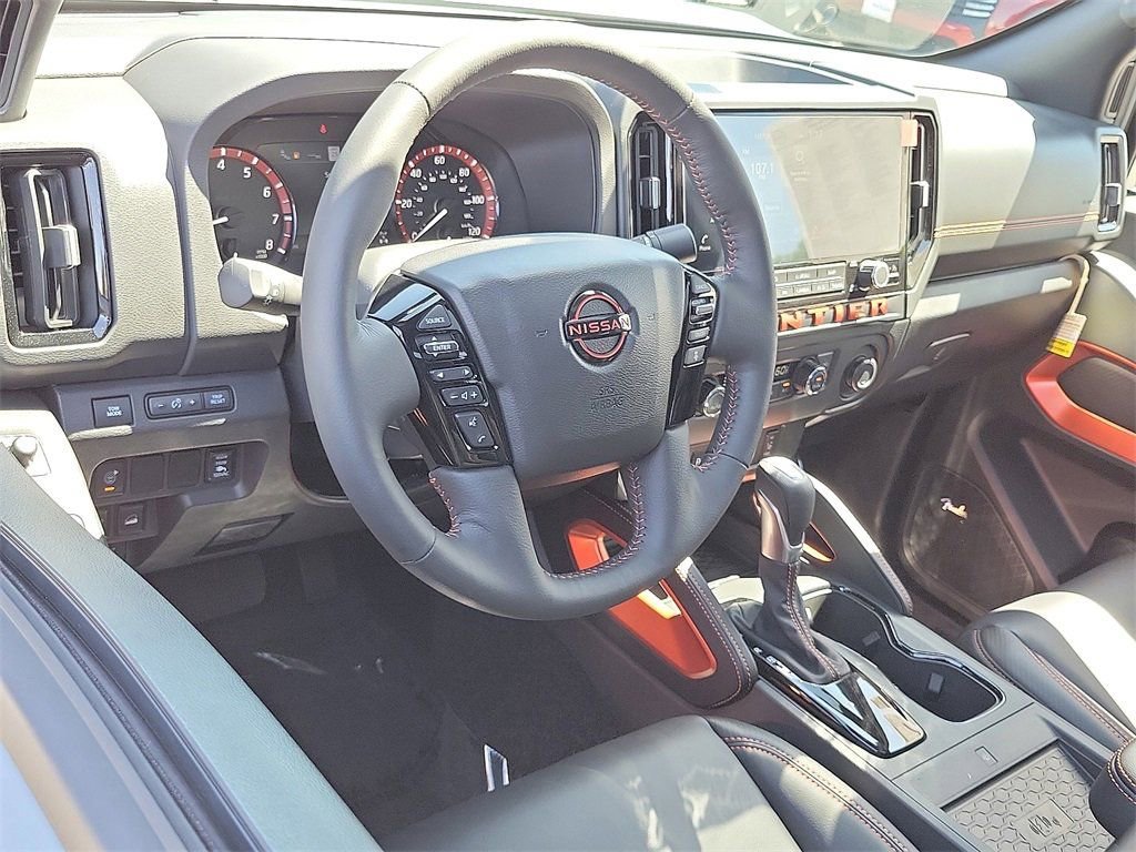 New 2025 Nissan Frontier PRO-4X w/ Pro Premium Package AWD/4WD image 4