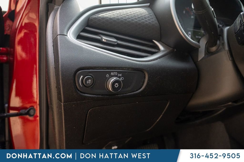 Used 2024 Chevrolet Malibu LT FWD image 19