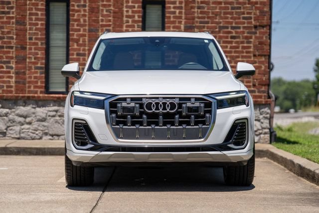 Used 2025 Audi Q7 2.0T Premium Plus AWD/4WD image 2