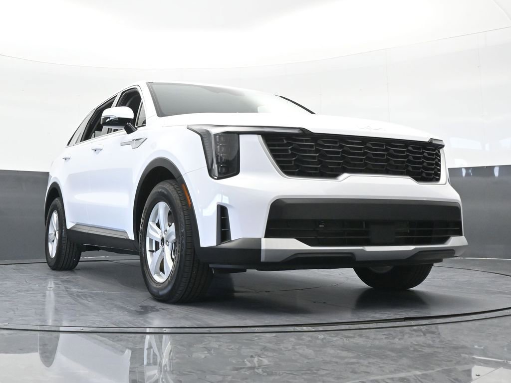 Used 2025 Kia Sorento LX image 60